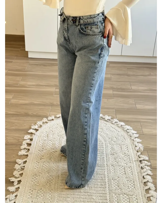 Layered-Waist Design Jeans