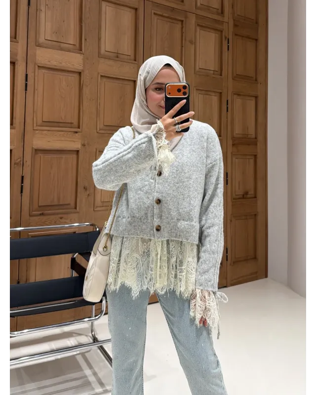 Premium Lace-Hem Cardigan – Light Grey