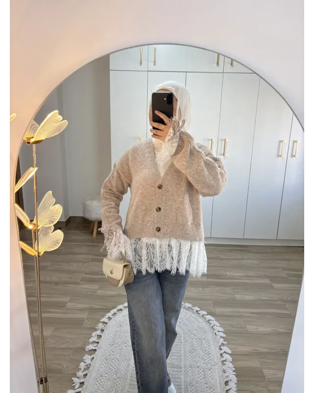 Premium Lace-Hem Cardigan – Taupe
