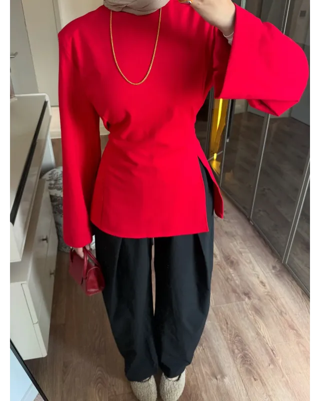 Shoulder-Pad Slit Detail Blouse – Red